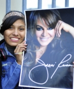 A un año de la muerte de Jenni Rivera, su familia le ofreció un accidentado homenaje…