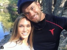 Actor de ‘Crepúsculo’ se casa con bella modelo