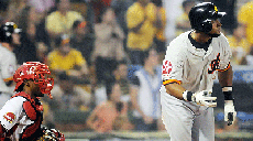 Águilas vence a Leones en playoffs