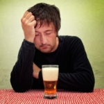 ¿Al borde del alcoholismo y no lo sabes? 5 señales para comprobarlo.