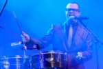 Aleks Syntek podría integrarse a Camila