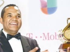 Alex Matos y Romeo Santos ganan en Premio Lo Nuestro