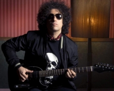 Andrés Calamaro presenta la carátula de su disco 'Bohemio'