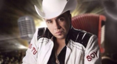 Asesinan al cantante Tito Torbellino en Sonora