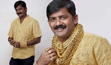 Asesinan al millonario indio famoso por la camisa de oro más cara del mundo
