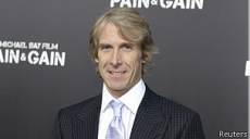 Atacan en Hong Kong al director de cine Michael Bay