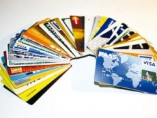 Bancos no cobrarán 1% por compras con tarjetas exterior