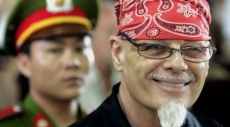 Cantante Gary Glitter es acusado de abusos sexuales a dos niñas