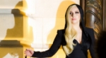 Censuran a Lady Gaga por sexosa.