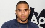 Chris Brown comparece en corte en Washington