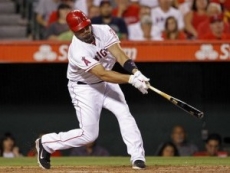 Clark pide desestimar demanda de Pujols
