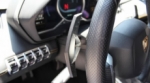 ¿Cómo ahorrar gasolina y dinero al conducir un vehículo?