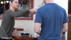 Como crees que seria la reacción de las chicas si un desconocido les llega de pronto a pedir sexo??