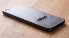 Cómo es el noPhone, un smart que no sirve para nada
