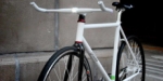 Crean bicicleta con GPS, Bluetooth y un faro de LED brillante.