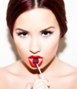 Demi Lovato da vuelta a la página