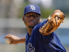 Dominicano Roberto Hernández y Filis firman contrato por 4,5 millones