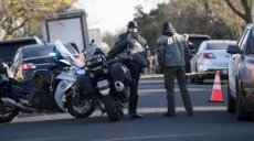 Dos explosiones de paquetes en Austin, Texas, dejan dos muertos; la policía dice que están conectados