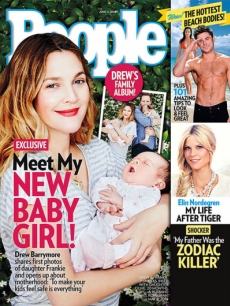 Drew Barrymore presentó a su hija Frankie en una hermosa foto familiar.