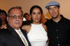 El padre de Salma Hayek podría ir a la cárcel, por deudas