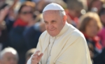 El papa Francisco consultará a la Iglesia católica sobre matrimonios gay