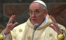 El papa: “Sufro cuando veo a las mujeres en la Iglesia sólo como servidumbre”
