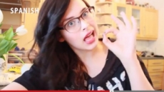 El truco de la chica que habla todos los idiomas