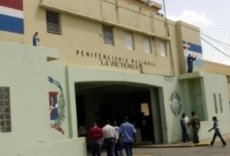 Encuentran tarjetas clonadas y cheques falsificados en la cárcel de la Victoria
