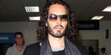 Ex de Katy Perry quiso convertirse en monje
