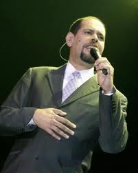 Fernandito muestra en concierto su lado más solidario