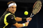 Ferrer comenzó con susto la defensa del título en Bercy