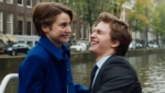 Fuera de la pantalla Ansel Elgort también tiene un gran amor