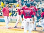 Gigantes detienen racha negativa y Leones toman la cima otra vez