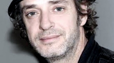 Gustavo Cerati cumple cuatro años de un largo sueño.