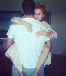 Hayden Panettiere se compromete con boxeador
