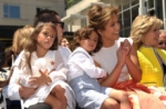 Hijos de Jennifer Lopez no quieren separarse de Casper Smart