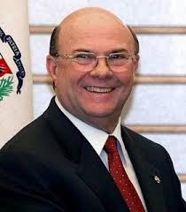 Hipólito Mejía refuta a Vincho Castillo