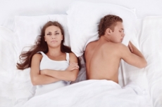 Hombres fieles son más inteligentes, según estudio