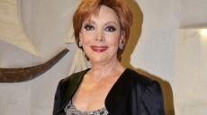 ¡JACQUELINE ANDERE SUFRIÓ TREMENDA CAÍDA EN ESCENARIO!