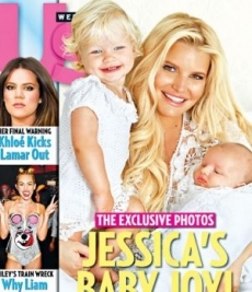 Jessica Simpson presenta a Ace Knute