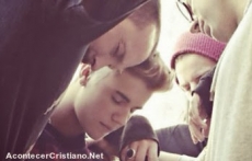 Justin Bieber decide bautizarse en la Iglesia Hillsong
