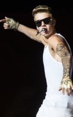 ¿Justin Bieber tuvo que ser socorrido en la Muralla China?
