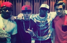Justin Bieber y Austin Mahone se enfrentan a dueto