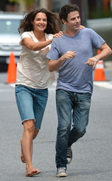 ¿Katie Holmes ya tiene un nuevo amor?