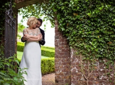 Kelly Clarkson muestra una hermosa fotografía de su compromiso y da detalles sobre su boda…