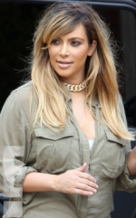 ¡Kim Kardashian es rubia!