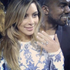 Kim Kardashian y Kanye West están comprometidos