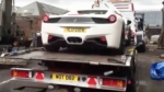 La Policía destruye el Ferrari de un millonario