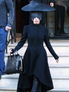 Lady Gaga está de luto por la muerte de su perrita Alice
