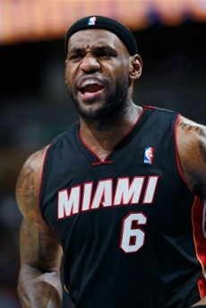 LeBron y Durant encabezan votaciones Juego Estrellas